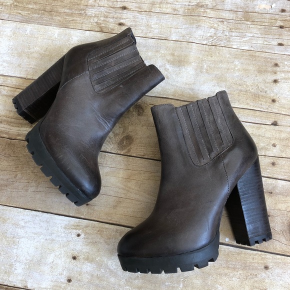 Steve Madden Shoes - Steve Madden Taupe Gabrielle Ankle Boots